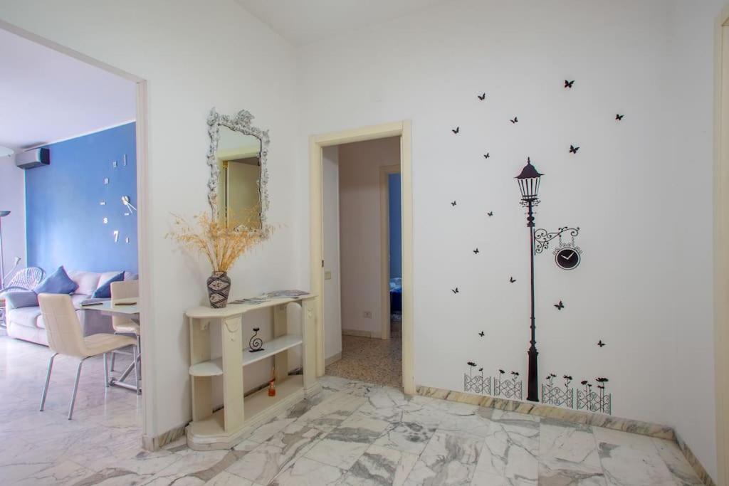 Home Bernadette Rome Luaran gambar