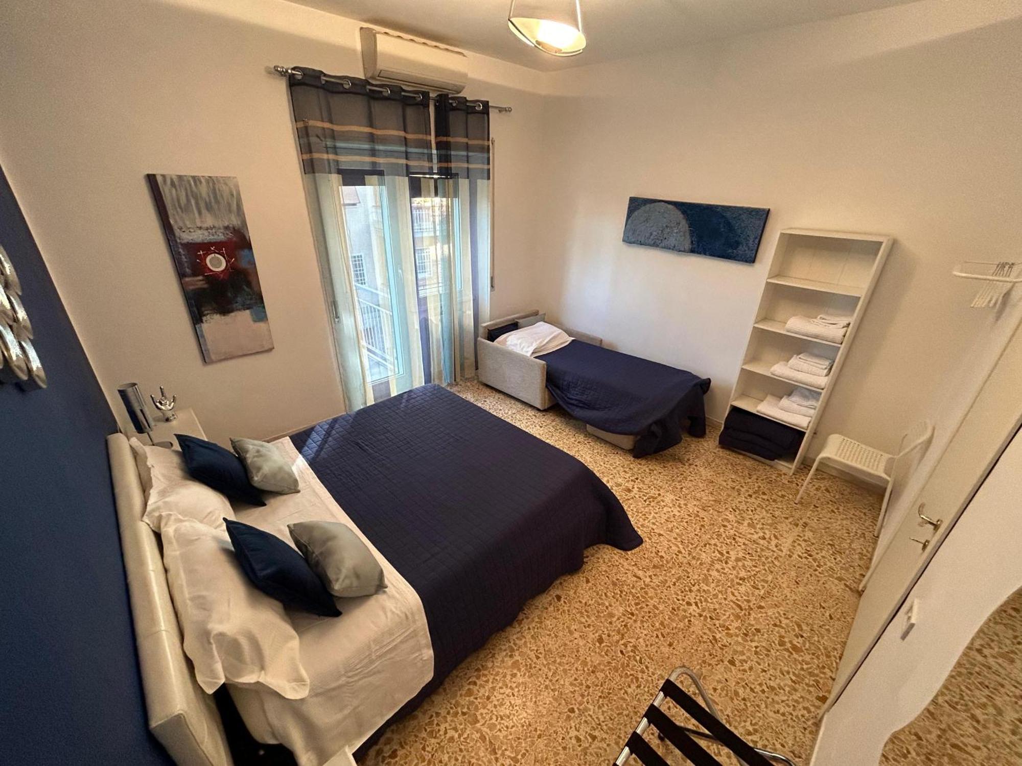Home Bernadette Rome Luaran gambar